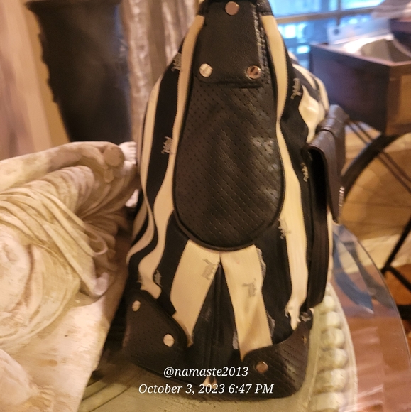 L.A.M.B. by Gwen Stefani Trenchtown Slouch Shoulder Bag Luxury Designer Bag #558 - Picture 4 of 17